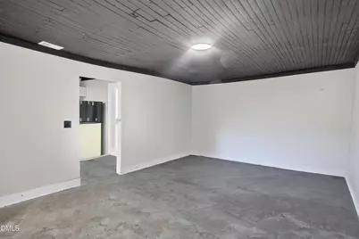 124 N Mecklenburg Avenue, South Hill, VA 23917 - Photo 22