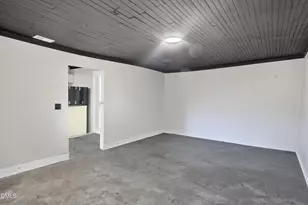 124 N Mecklenburg Ave, South Hill, VA 23917 - Photo 22