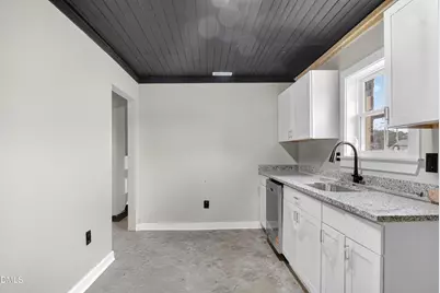 124 N Mecklenburg Avenue, South Hill, VA 23917 - Photo 4