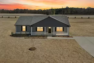 102 Dees Mdw Ln, Fremont, NC 27830 - Photo 1