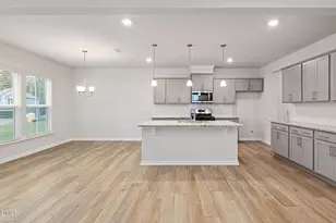 716 Branthurst Dr, Fuquay Varina, NC 27526 - Photo 4