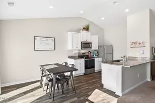 312 Brisk Dr, Zebulon, NC 27597 - Photo 10