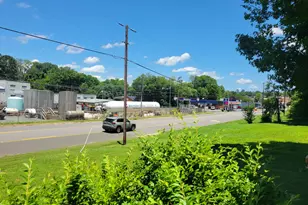 411 W Raleigh St, Siler City, NC 27344 - Photo 32