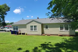 411 W Raleigh St, Siler City, NC 27344 - Photo 4