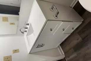 207 S Lincoln St, Benson, NC 27504 - Photo 2