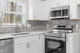 2020 Collier Dr, Durham, NC 27707 - Photo 8