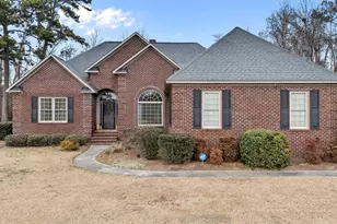 203 Avalon Dr, Goldsboro, NC 27530 - Photo 2