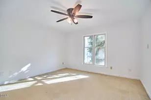 720 Bishops Park Dr, Raleigh, NC 27605 - Photo 14