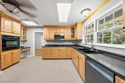 5500 North Hills Drive, Raleigh, NC 27612 - Photo 16