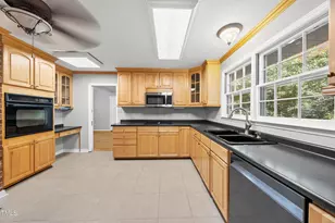 5500 North Hills Dr, Raleigh, NC 27612 - Photo 16