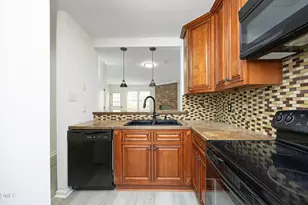 22 Durbin Pl, Durham, NC 27705 - Photo 8