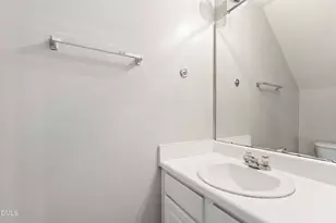 410 Hickory Meadow Cir, Morrisville, NC 27560 - Photo 18