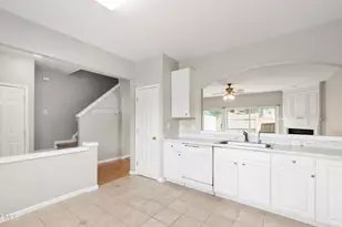 410 Hickory Meadow Cir, Morrisville, NC 27560 - Photo 10