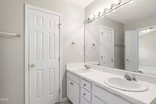 410 Hickory Meadow Cir, Morrisville, NC 27560 - Photo 22