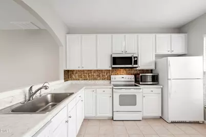 410 Hickory Meadow Circle, Morrisville, NC 27560 - Photo 8