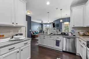 9352 Wooden Rd, Raleigh, NC 27617 - Photo 18