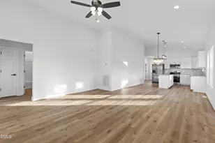 236 Hazel Dr, Burlington, NC 27217 - Photo 4