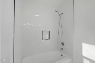 127 Clancy Cir, Cary, NC 27511 - Photo 10