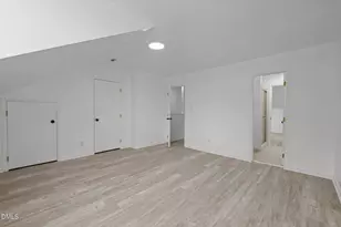 127 Clancy Cir, Cary, NC 27511 - Photo 20