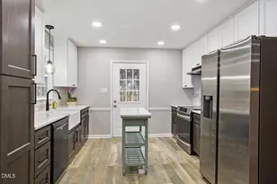 1008 Castalia Dr, Cary, NC 27513 - Photo 8