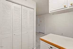 1217 H Manassas Ct, Raleigh, NC 27609 - Photo 14