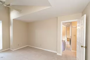 1021 Brighthurst Dr, Raleigh, NC 27605 - Photo 24