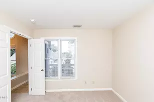 1021 Brighthurst Dr, Raleigh, NC 27605 - Photo 26