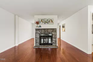 102 Tracy Ct, Cary, NC 27513 - Photo 6