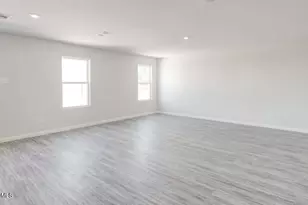 121 Lillian Ct, Roxboro, NC 27573 - Photo 4