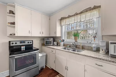 721 Lakeside Drive, Sanford, NC 27330 - Photo 18