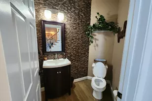 203 Ticonderoga Rd, Cary, NC 27519 - Photo 10