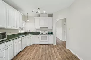 3706 Carnegie Ln, Raleigh, NC 27612 - Photo 8