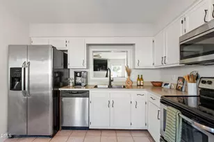 119 S McLean Ct, Cary, NC 27513 - Photo 10