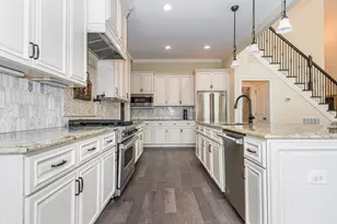 1015 Black River Dr, Zebulon, NC 27597 - Photo 4