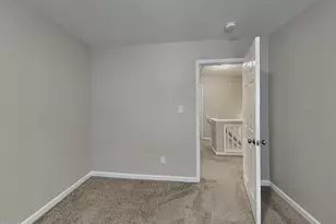 4053 Laurel Glen Dr, Raleigh, NC 27610 - Photo 14