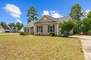 11 Sawtooth Oak Cir, Bunnlevel, NC 28323 - Photo 2