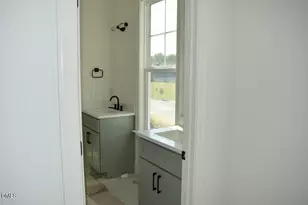 160 Broadleaf Ln, Youngsville, NC 27596 - Photo 24