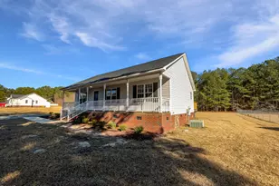165 Sommerset Dr, Clayton, NC 27520 - Photo 2