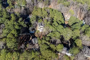 8121 Brookwood Ct, Raleigh, NC 27613 - Photo 40