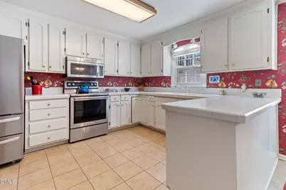 8121 Brookwood Court, Raleigh, NC 27613 - Photo 12