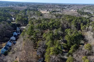 8121 Brookwood Ct, Raleigh, NC 27613 - Photo 46