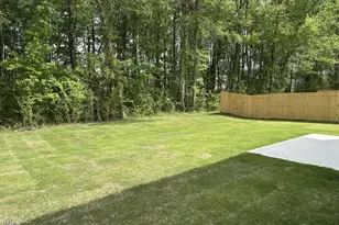 192 Cordgrass Ct, Smithfield, NC 27577 - Photo 2