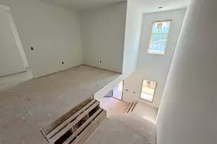 704 Coventry Ct, Raleigh, NC 27609 - Photo 18