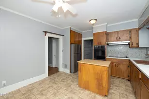 104 Carolina Ave, Burlington, NC 27215 - Photo 10