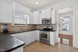 4307 Maple Leaf Ln SW, Wilson, NC 27893 - Photo 12