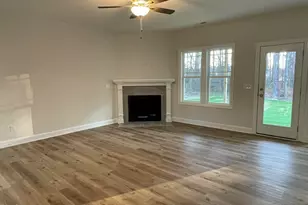 199 Busterfield Ct, Benson, NC 27504 - Photo 4