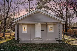 800 E Lizzie St, Selma, NC 27576 - Photo 2