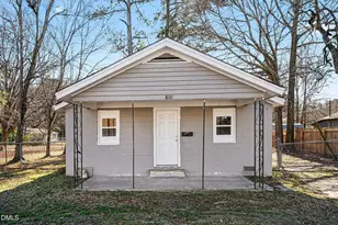 800 E Lizzie St, Selma, NC 27576 - Photo 2