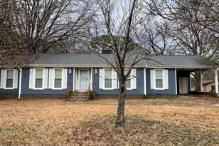 6112 Countryview Ln, Raleigh, NC 27606 - Photo 4