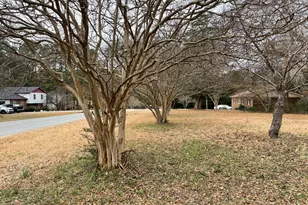 6112 Countryview Ln, Raleigh, NC 27606 - Photo 2